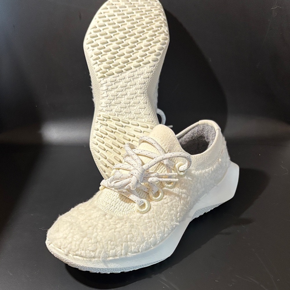 Allbirds Women's Wool Dasher Fluffs Sneakers NWOT